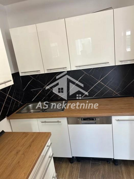 Stan Izdavanje Beograd Dorćol 78 m2