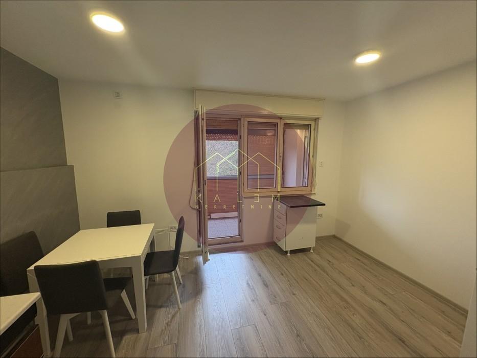 lokali-prodaja-T5RnhgHMe0 Dvosoban stan na prodaju, Besni Fok, Beograd, 61m², 64.900 €