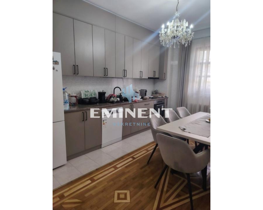 lokali-prodaja-Vbh8QMG12v Stan Izdavanje Beograd Severni Bulevar 120 m2