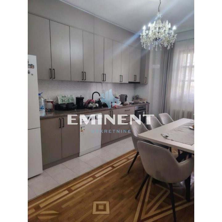 Stan Izdavanje Beograd Severni Bulevar 120 m2