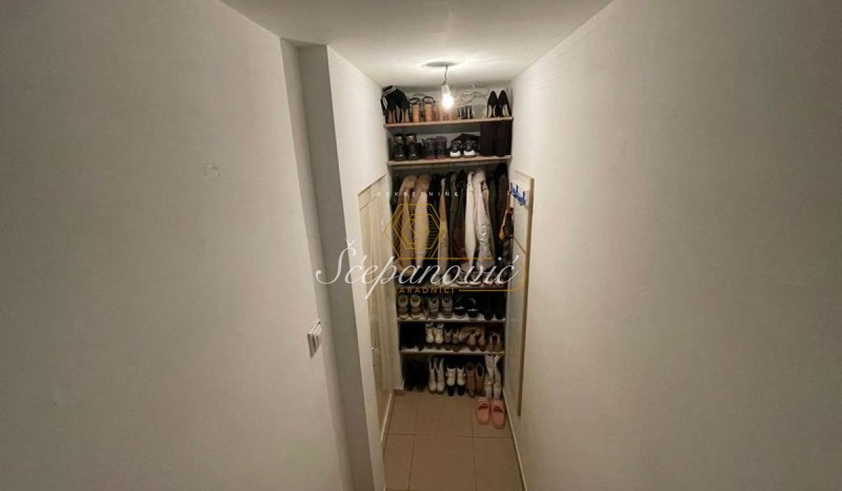 lokali-prodaja-VzgQk7IIK5 Trosoban stan na prodaju, Bulevar Oslobođenja, Novi Sad, 52m², 123.000 €