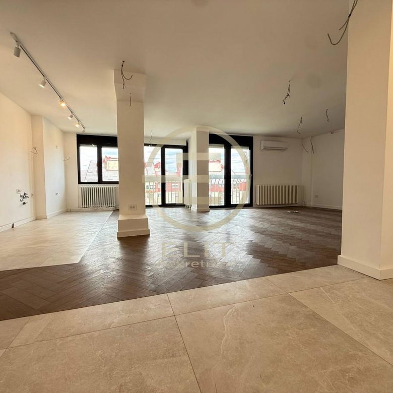 Stan Prodaja Novi Sad  100 m2