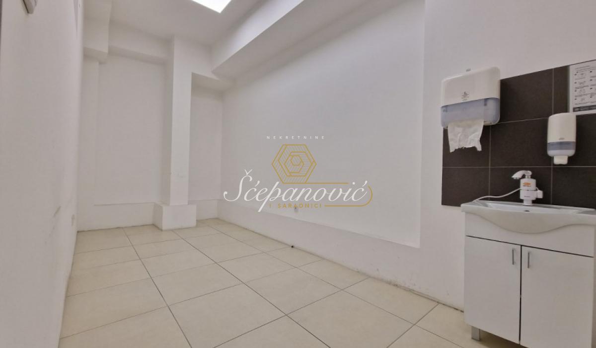 Lokal Prodaja Novi Sad  155 m2