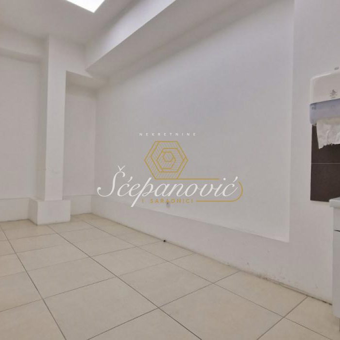 Lokal Prodaja Novi Sad  155 m2