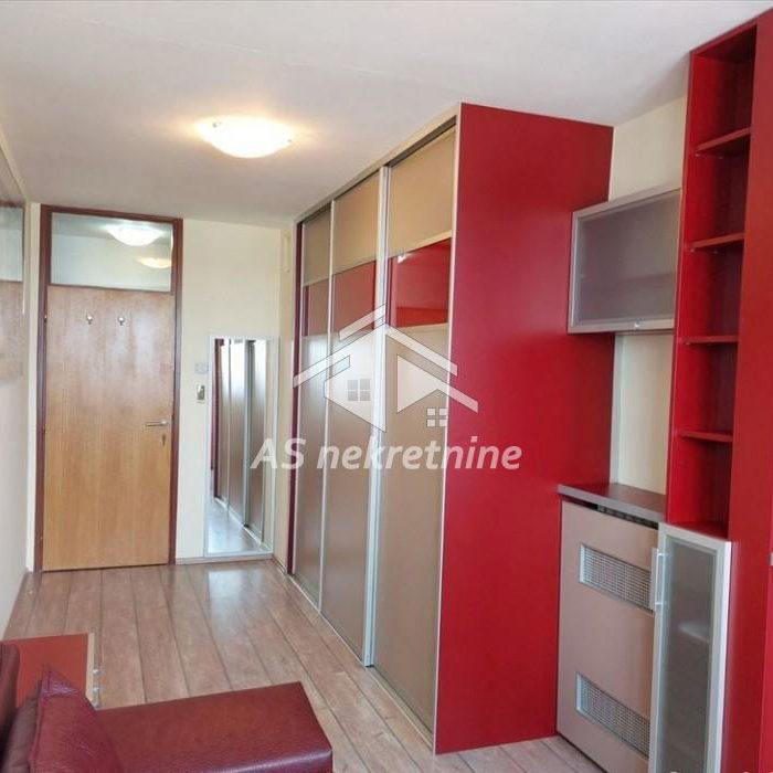 Četvorosoban stan za izdavanje, Hala Pionir, Beograd, 115m², 1.200 €/mes
