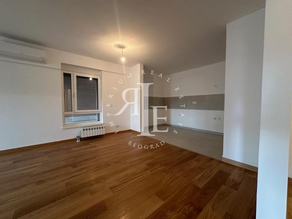 Stan Prodaja Beograd Tošin Bunar 70 m2