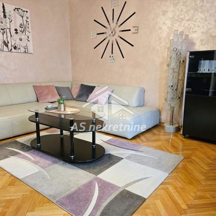 Stan Izdavanje Beograd Slavija 85 m2
