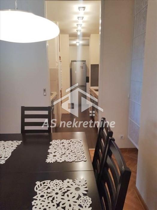 Stan Izdavanje Beograd Blok 23 73 m2