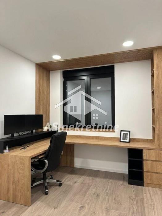 Kuća na prodaju, Vrčin, Beograd, 230m², 800.000 €