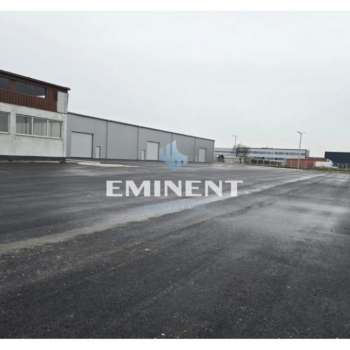 Lokal Izdavanje Beograd Galenika 1500 m2