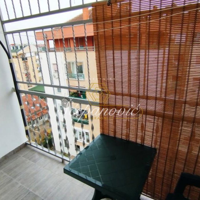 Trosoban stan na prodaju, Bulevar Oslobođenja, Novi Sad, 78m², 190.000 €