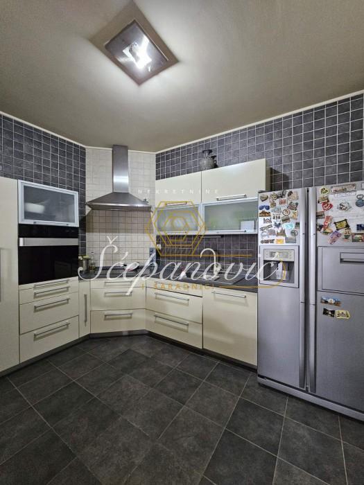 Stan Prodaja Novi Sad  134 m2