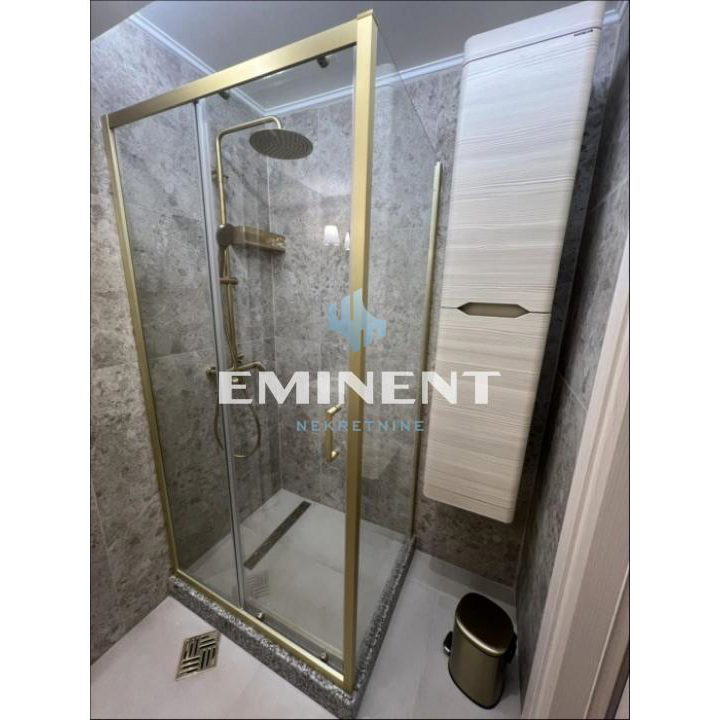 Trosoban stan za izdavanje, Hram Svetog Save, Beograd, 80m², 1.400 €/mes