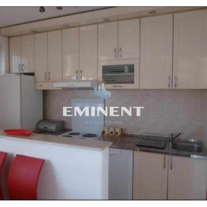 Stan Prodaja Beograd Autokomanda 80 m2