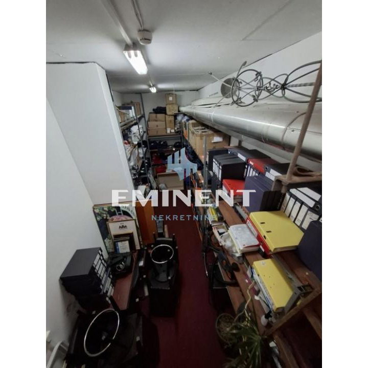 Lokal Izdavanje Beograd Blok 67 - Belville 40 m2