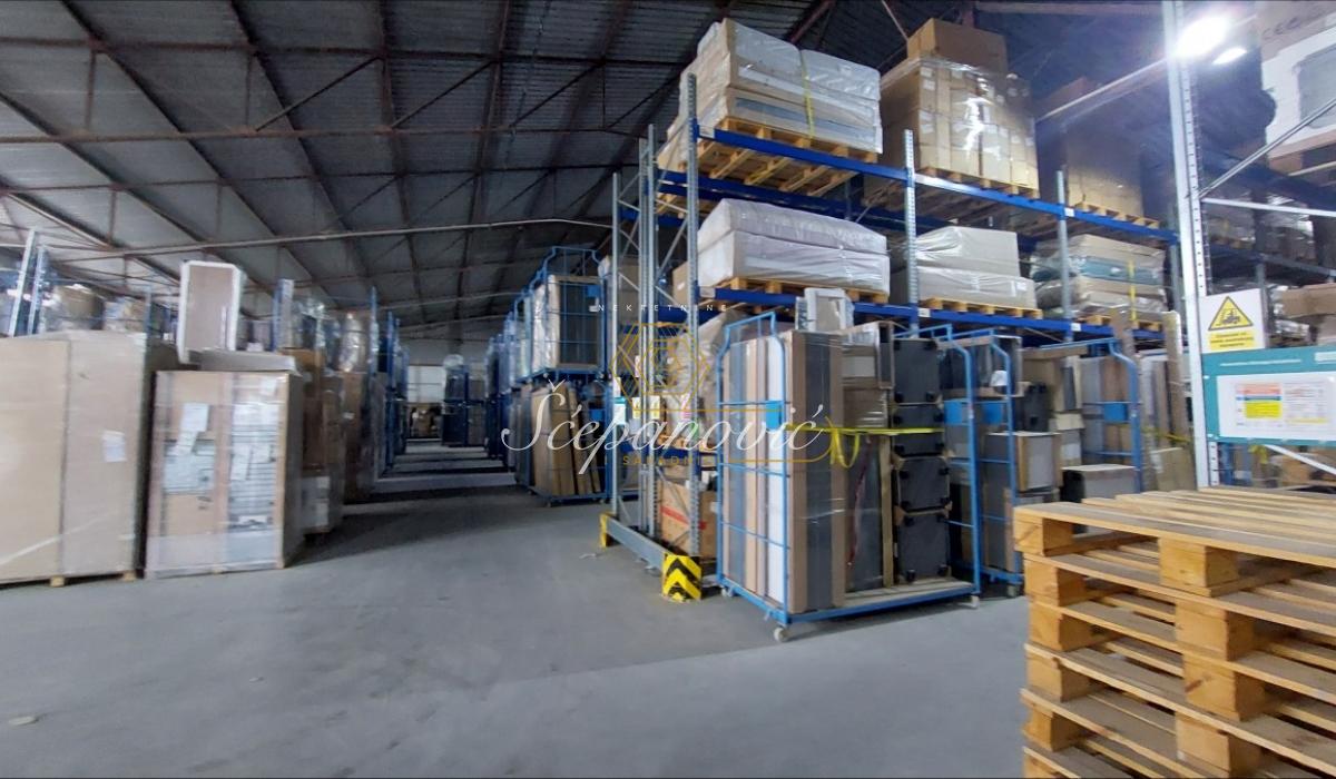 Lokal Izdavanje Novi Sad Lokal Izdavanje Novi Sad 2452 m2