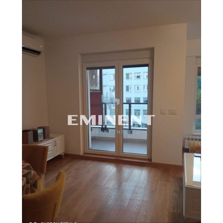 Stan Izdavanje Beograd Tošin Bunar 70 m2