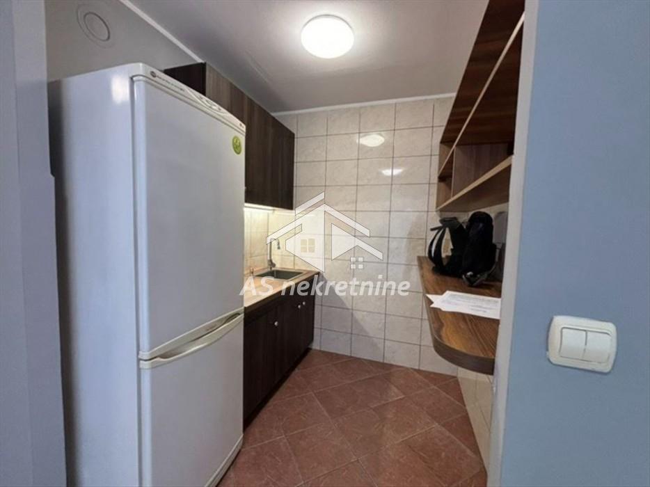 lokali-prodaja-beograd-JsYLctkL63 Stan Izdavanje Beograd Blok 22 73 m2