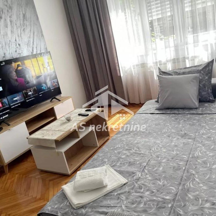 Stan Izdavanje Beograd Balkanska 60 m2