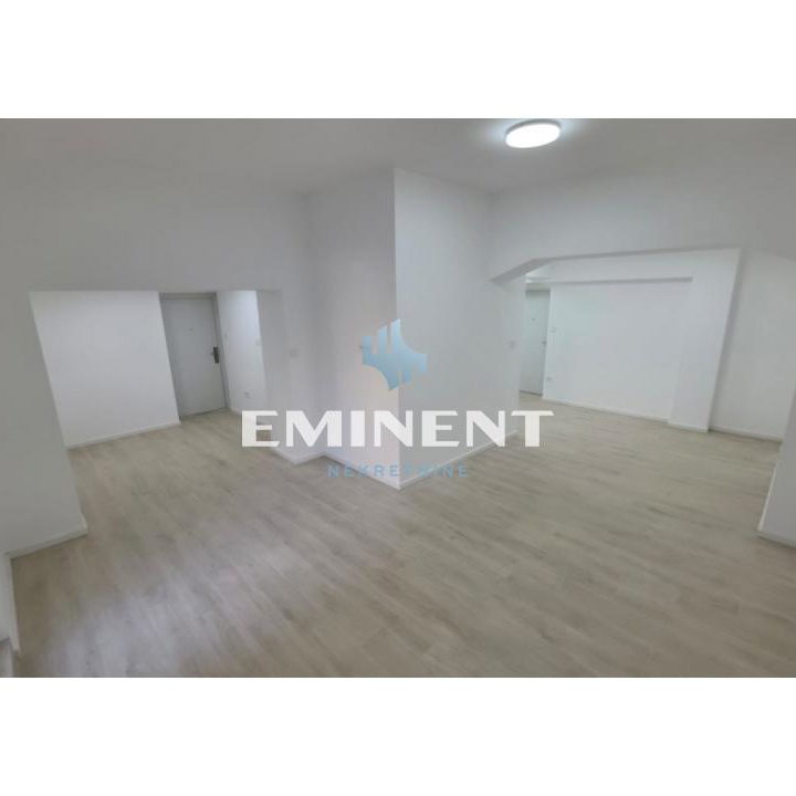 Lokal za izdavanje, Ekonomski Fakultet, Beograd, 86m², 1.200 €/mes