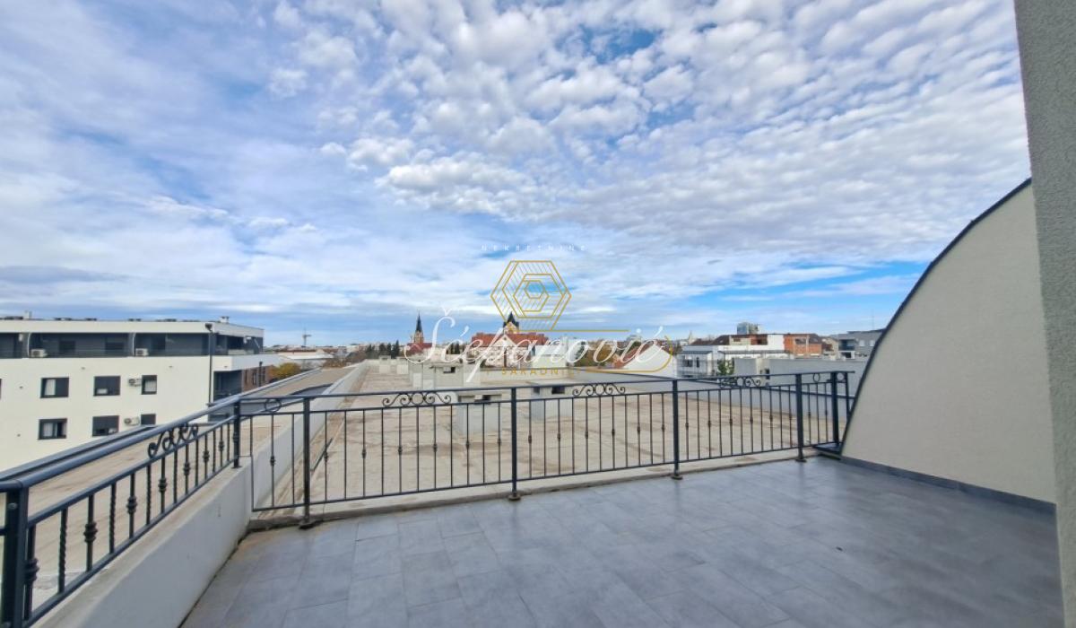 Višesoban stan na prodaju, Telep, Novi Sad, 207m², 352.000 €