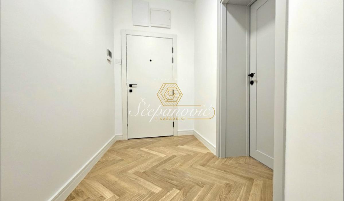 Stan Prodaja Novi Sad  75 m2