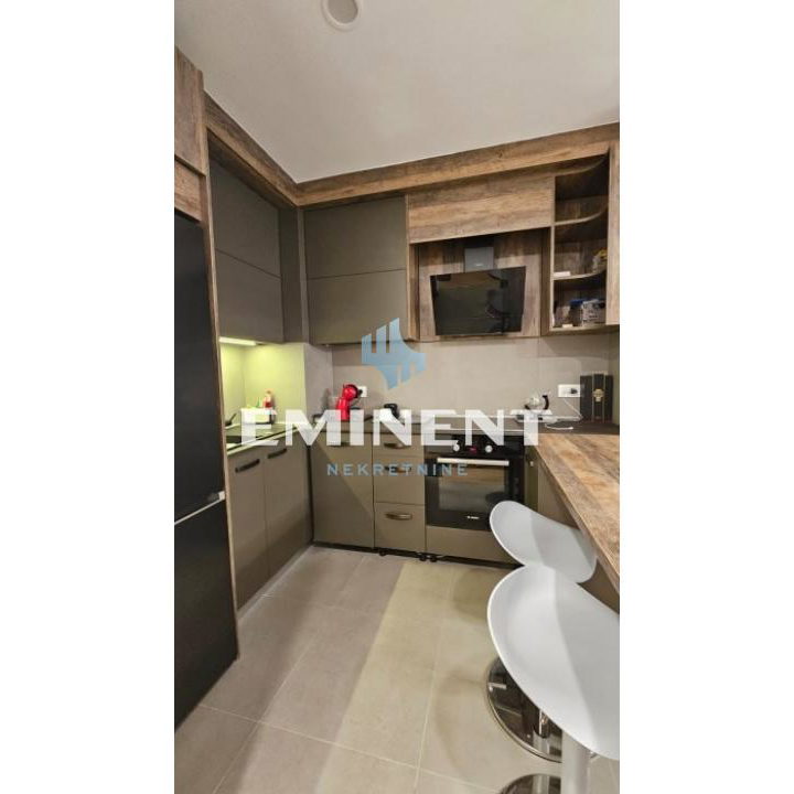 Stan Izdavanje Beograd Hotel YU 86 m2