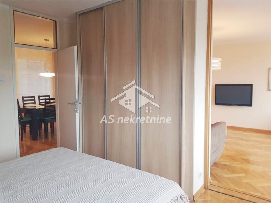 Trosoban stan za izdavanje, Blok 23, Beograd, 73m², 7. sprat, 950 €/mes