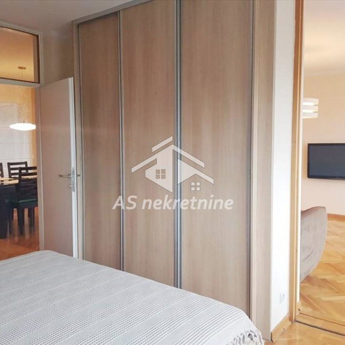 Trosoban stan za izdavanje, Blok 23, Beograd, 73m², 7. sprat, 950 €/mes