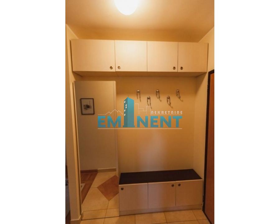 lokali-prodaja-beograd-SzBpum9XtY Dvosoban stan za izdavanje, Čubura, Beograd, 47m², 750 €/mes