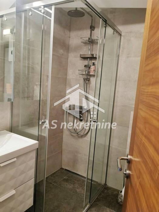 Stan Izdavanje Beograd  81 m2