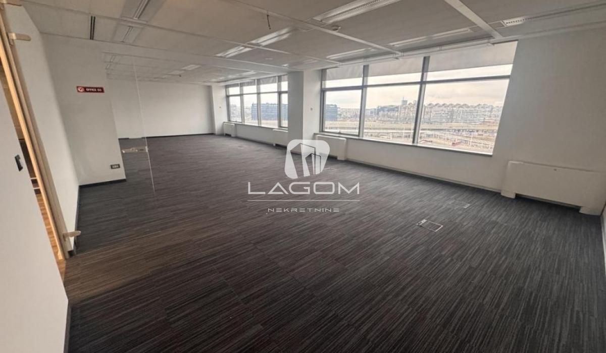 Lokal za izdavanje, Blok 67 – Belville, Beograd, 838m², 8. sprat, 15.595 €/mes