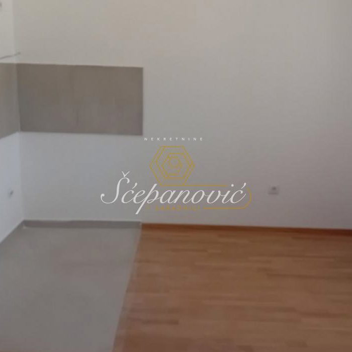 Stan Prodaja Novi Sad  40 m2