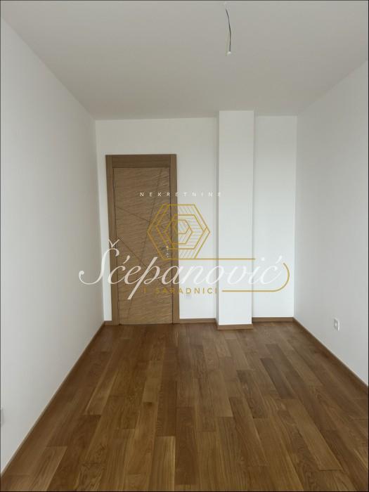 Stan Izdavanje Novi Sad  108 m2