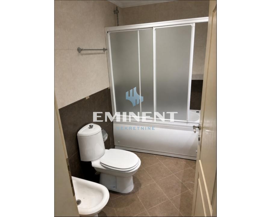 Trosoban stan za izdavanje, Hotel M, Beograd, 72m², 850 €/mes
