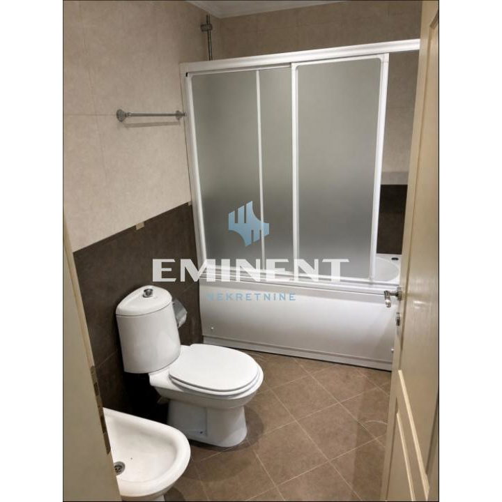 Trosoban stan za izdavanje, Hotel M, Beograd, 72m², 850 €/mes
