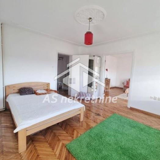 Trosoban stan na prodaju, Hala Pionir, Beograd, 70m², 250.000 €