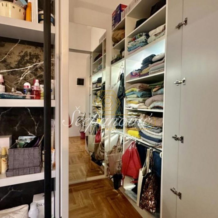 Četvorosoban stan na prodaju, Telep, Novi Sad, 157m², 350.000 €