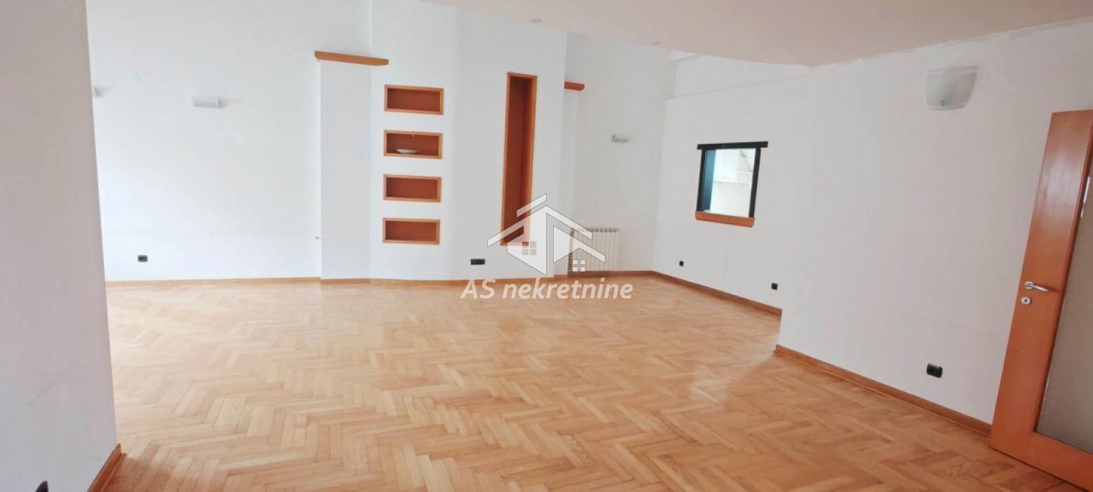 Stan Prodaja Beograd Stan Prodaja Beograd Kalenić Pijaca 207 m2