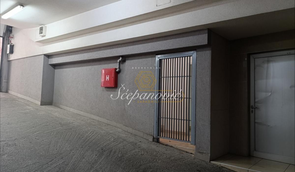 Lokal Izdavanje Novi Sad Lokal Izdavanje Novi Sad 229 m2