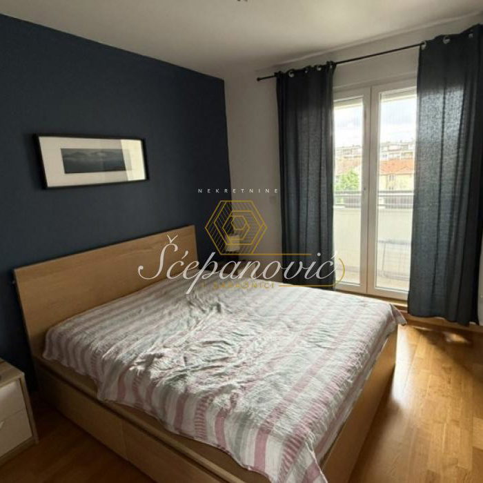 Stan Prodaja Novi Sad Kej 76 m2
