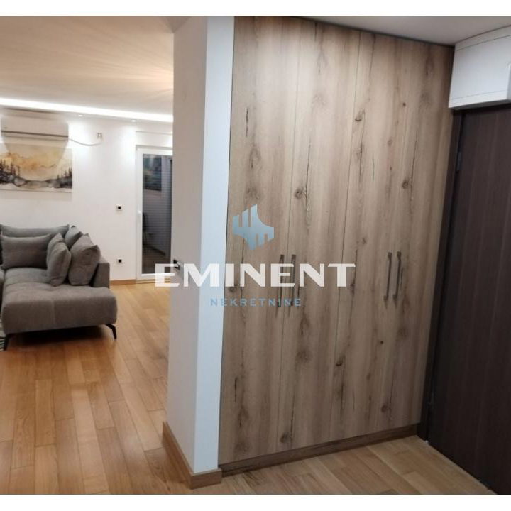 Stan Izdavanje Beograd Dimitrija Tucovića 84 m2