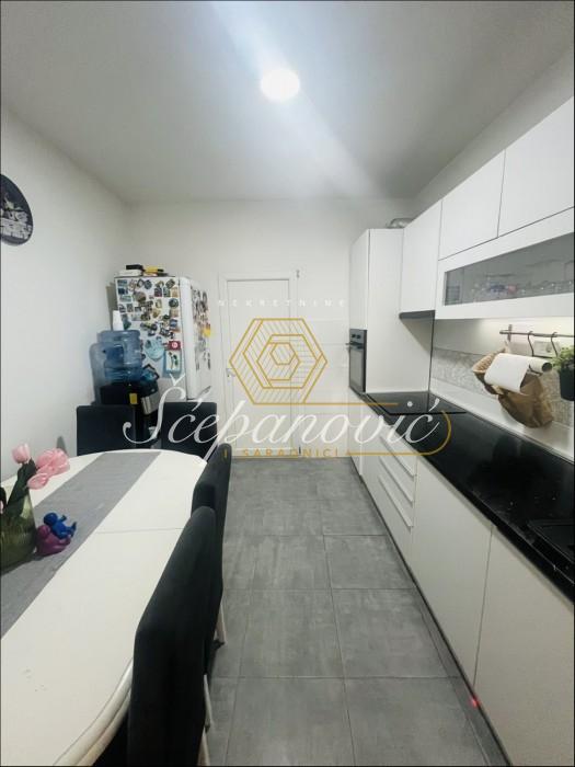 lokali-prodaja-beograd-psju8LN9vk Stan Prodaja Novi Sad 67 m2