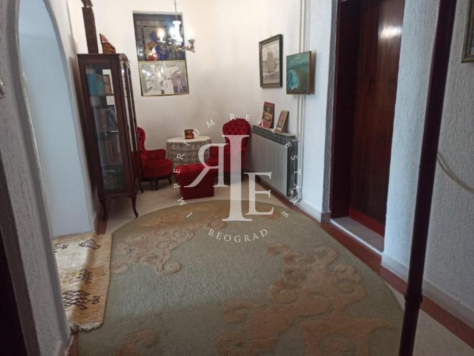 Kuća Prodaja Beograd Mala Moštanica 300 m2