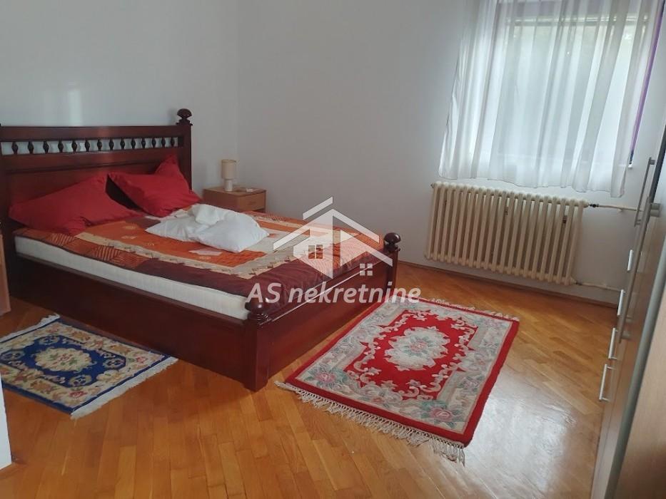 Stan Izdavanje Beograd Banovo Brdo 125 m2