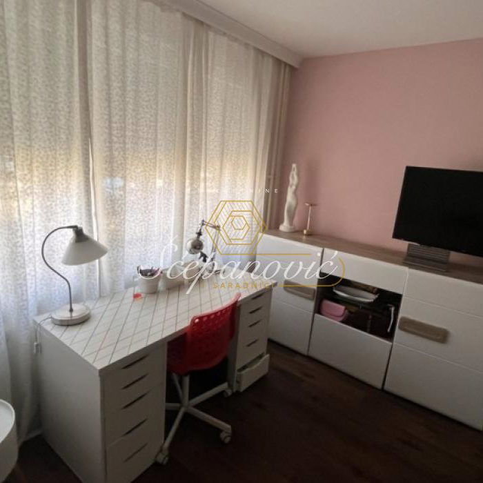Stan Prodaja Novi Sad  71 m2