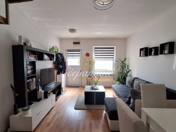 Stan Prodaja Novi Sad  48 m2