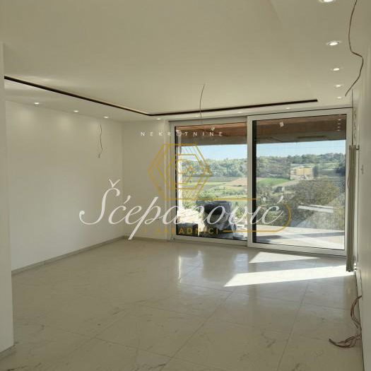 Kuća Prodaja Novi Sad  226 m2