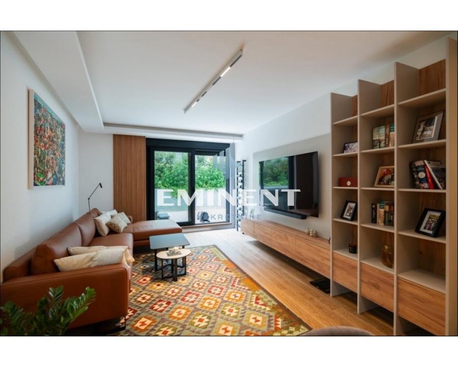 Trosoban stan za izdavanje, FON, Beograd, 116m², 2.000 €/mes