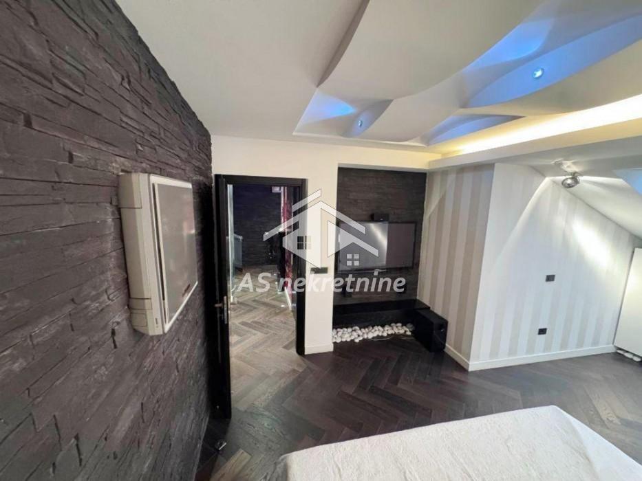 Četvorosoban stan na prodaju, Crveni Krst Vračar, Beograd, 117m², 425.000 €
